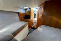 Fwd-Cabin-Facing-Aft