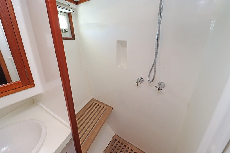Forward-Bathroom-3
