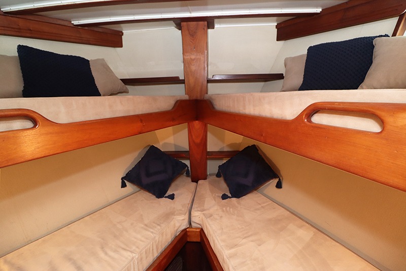 Forward-Cabin-Bunks