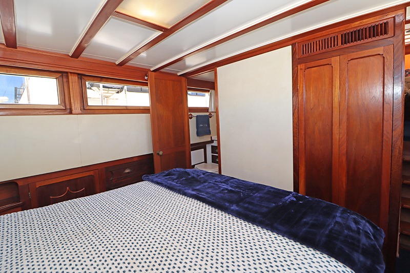 Master-Cabin-3