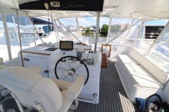 Flybridge helm