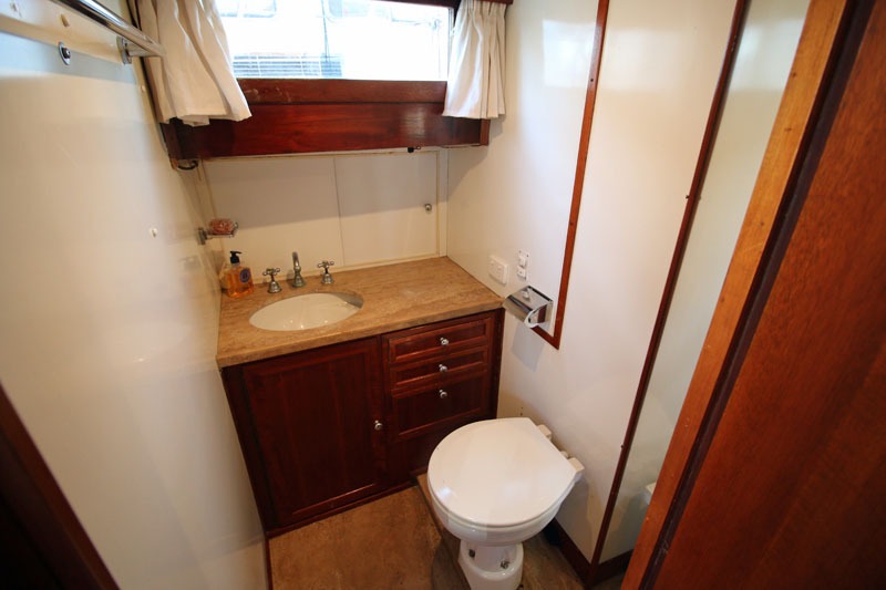 Ensuite-Toilet