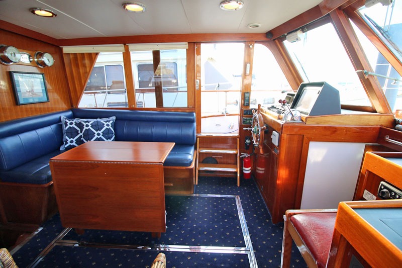 Saloon-image-3
