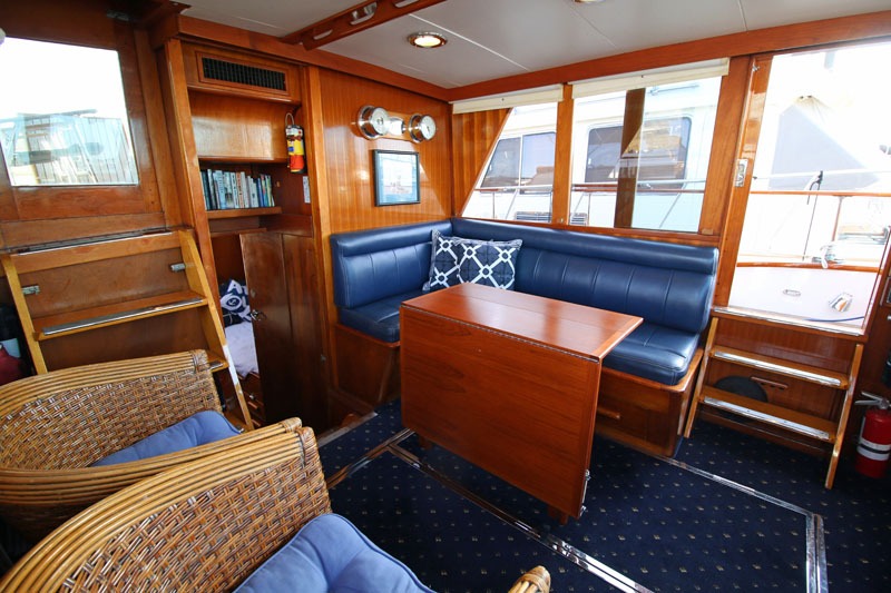 Saloon-image-4