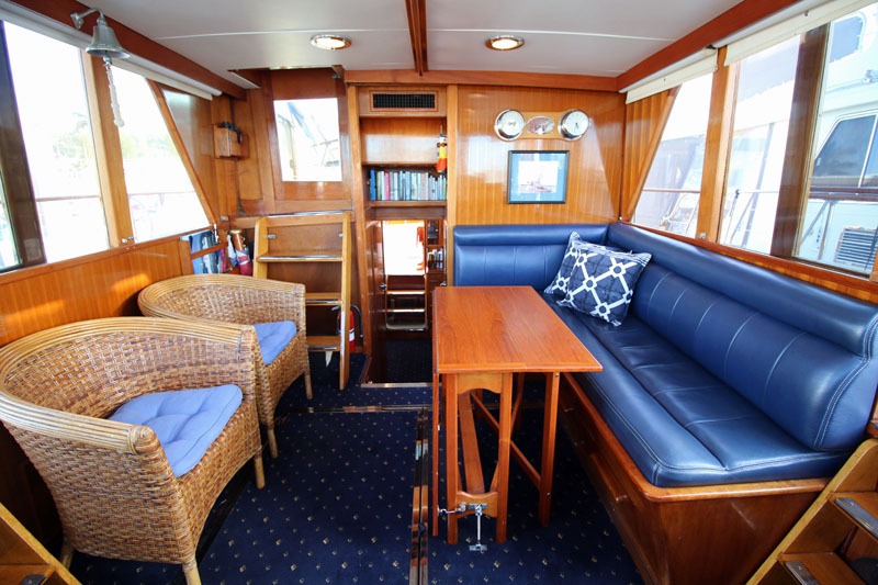 Saloon-image-6