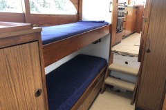 Under and over bunks FWD