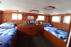 Master cabin - full width aft