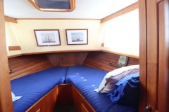V-berths - front cabin