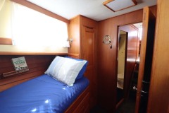 V-berth looking aft